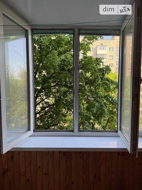 Продаж 2к квартири 52 кв. м на вул. Авіаконструктора Антонов