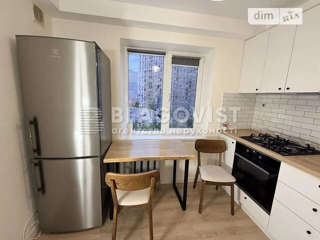 Продаж 2к квартири 54 кв. м на вул. Бориса Мартоса 6 • ID 34
