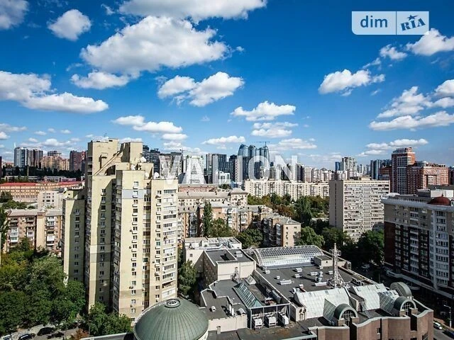 Продаж 2к квартири 84 кв. м на вул. Антоновича 136-138 • ID