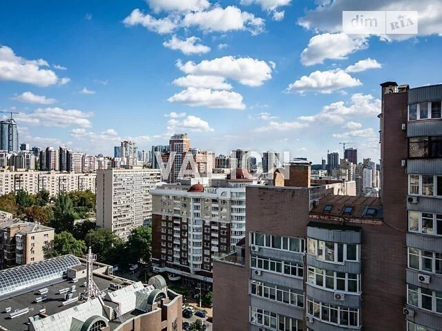 Продаж 2к квартири 84 кв. м на вул. Антоновича 136-138 • ID