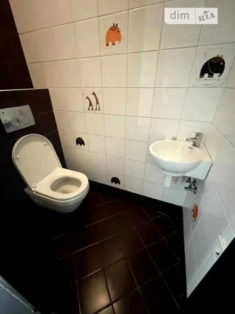 Продаж 2к квартири 65 кв. м на вул. Юрія Шумського 5 • ID 34