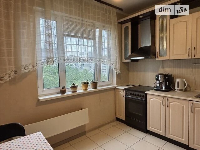 Продаж 2к квартири 52 кв. м на просп. Європейського Союзу 6А