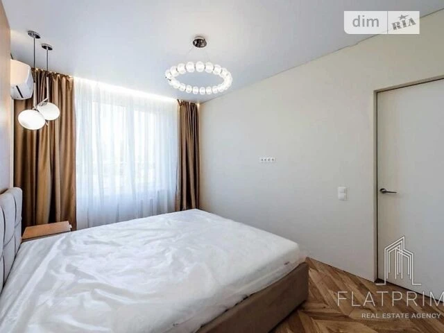 Продаж 1к квартири 46 кв. м на вул. Академіка Заболотного 1А