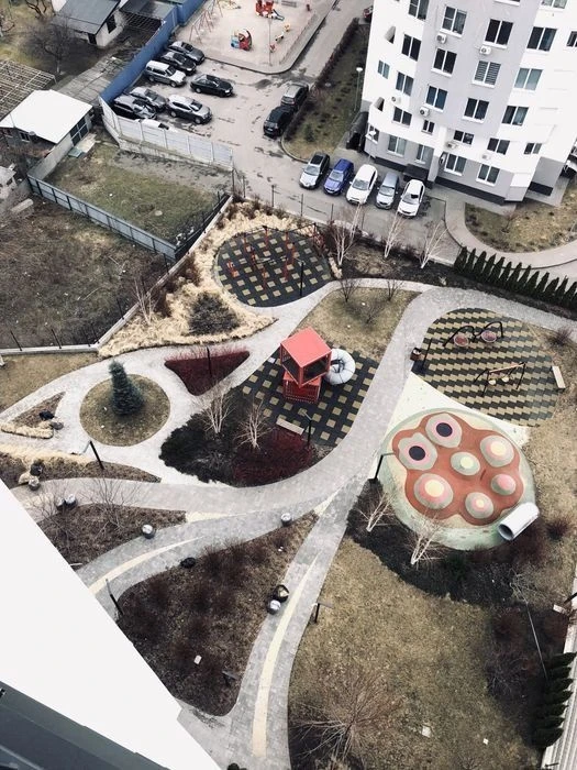 Residential complex Metropolia-2 metro. Vyrlytsia 5 min Virmenskaya 8/127. Budino