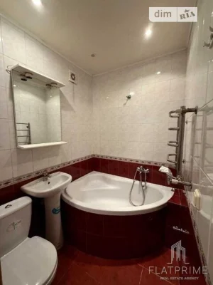 Продаж 1к квартири 33 кв. м на вул. Івана Мазепи 8 • ID 3480