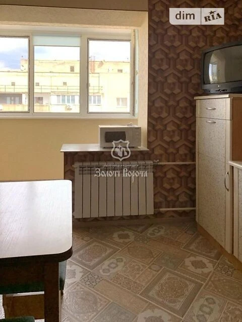 Продаж 1к квартири 44.5 кв. м на вул. Вишняківська 19/19 • I
