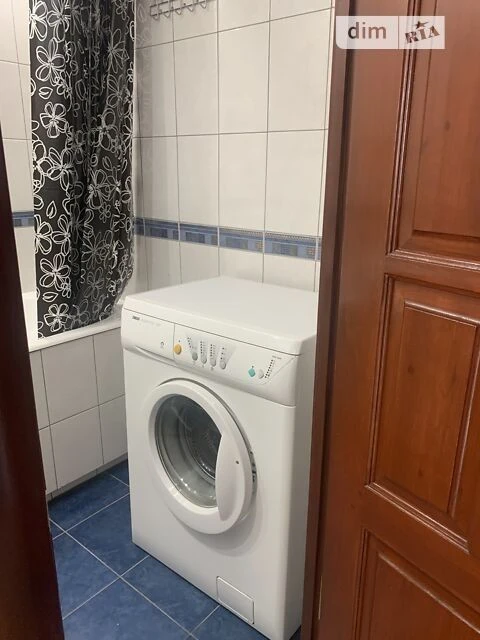 Продаж 2к квартири 53.72 кв. м на вул. Ахматової Анни 14Б •