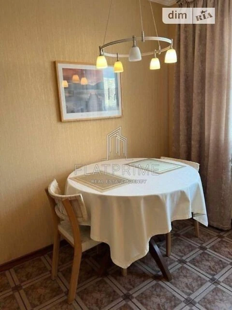 Продаж 3к квартири 68 кв. м на вул. Митрополита Андрія Шепти