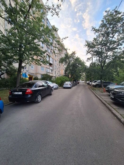 2-room apartment for sale 55 m² in Obolon, Volodymyr Ave.