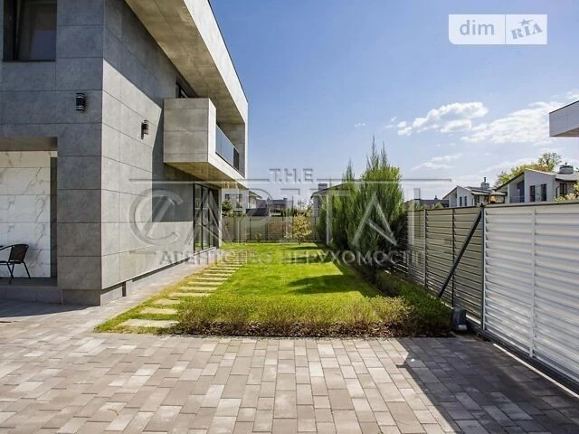 Продаж 2 поверхового будинку з ділянкою на 5 соток, 169.5 кв