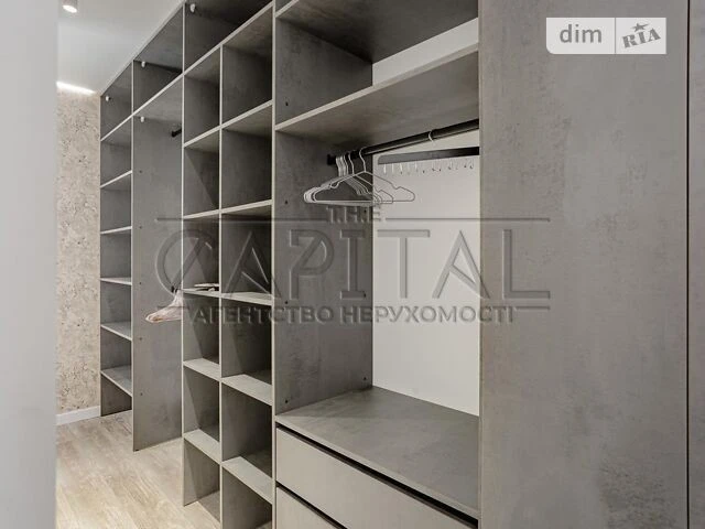 Продаж 2 поверхового будинку з ділянкою на 6 соток, 199 кв.