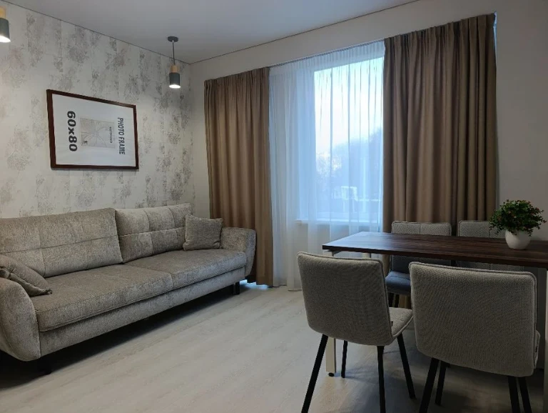 No commission! 3-room apartment building Vertical Left Bank New renovation