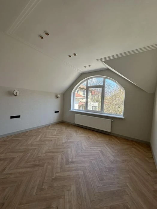 Львовская, Фонтан, новый дом, 160м², 3 спальни
