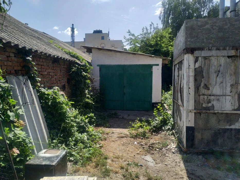 Гараж склад вул. Леваневського, 5