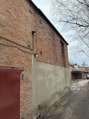 Продам два гаража  на леваде  чураівни