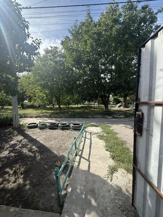 Продам частину будинку в районі Півзаводу !