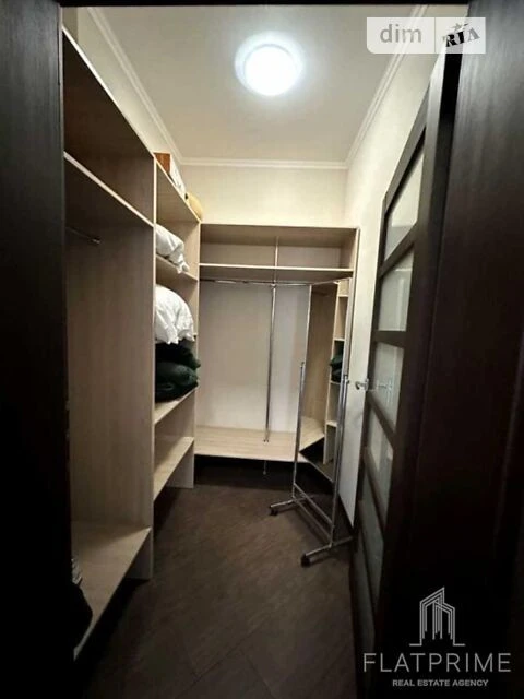Продаж 1к квартири 58.9 кв. м на бул. Миколи Міхновського 14