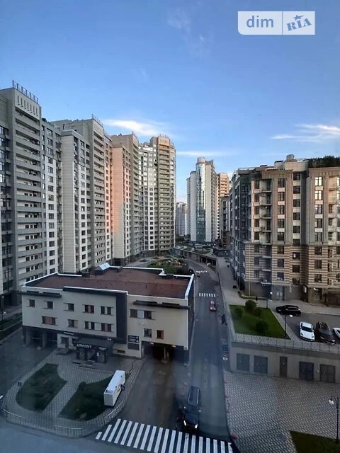 Продаж 3к квартири 100 кв. м на вул. Андрія Верхогляда 14А •