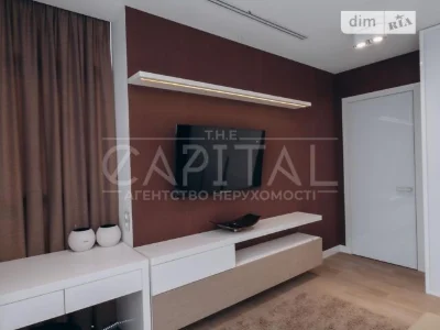 Продаж 4к квартири 190 кв. м на вул. Андрія Верхогляда 1-20А