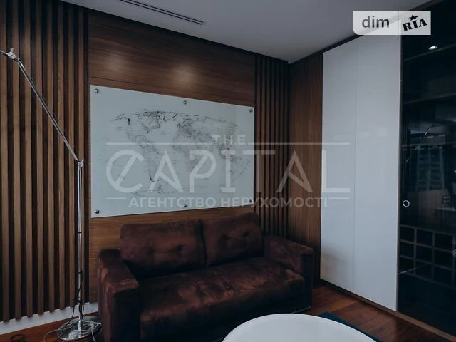 Продаж 4к квартири 190 кв. м на вул. Андрія Верхогляда 1-20А