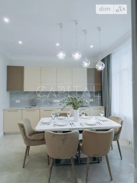Продаж 3к квартири 118 кв. м на вул. Андрія Верхогляда 15Б •