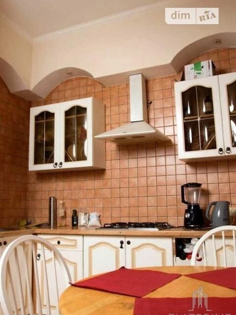 Продаж 1к квартири 43 кв. м на вул. Володимирська 37 • ID 34