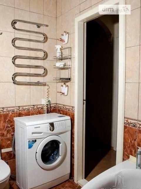 Продаж 1к квартири 43 кв. м на вул. Володимирська 37 • ID 34