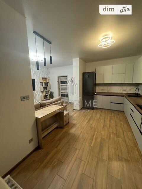 Продаж 3к квартири 81 кв. м на вул. Каховська 62 • ID 348024