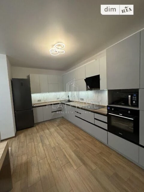 Продаж 3к квартири 81 кв. м на вул. Каховська 62 • ID 348024