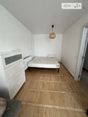 Продаж 1к квартири 30 кв. м на вул. Березняківська 24Б • ID