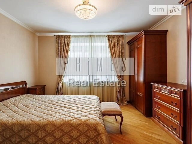 For sale 2-room apartment 87.3 sq. m. on Dragomanova Street 15A • ID 3
