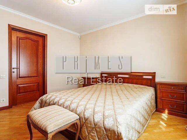 For sale 2-room apartment 87.3 sq. m. on Dragomanova Street 15A • ID 3