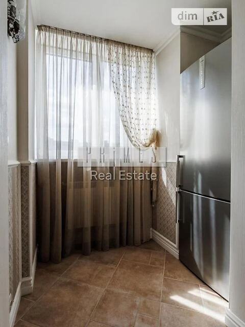 For sale 2-room apartment 87.3 sq. m. on Dragomanova Street 15A • ID 3