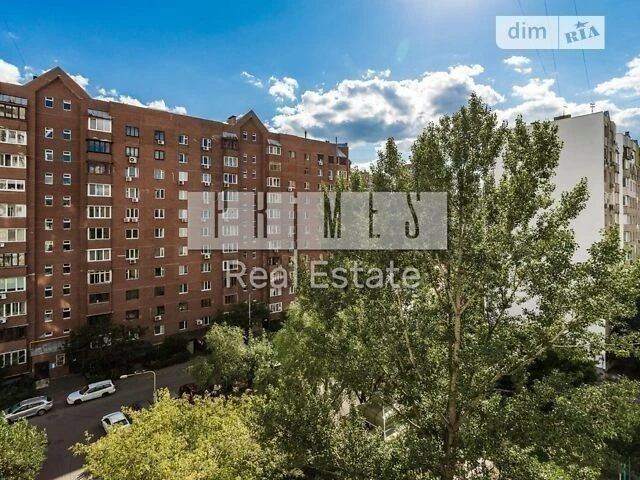 For sale 2-room apartment 87.3 sq. m. on Dragomanova Street 15A • ID 3