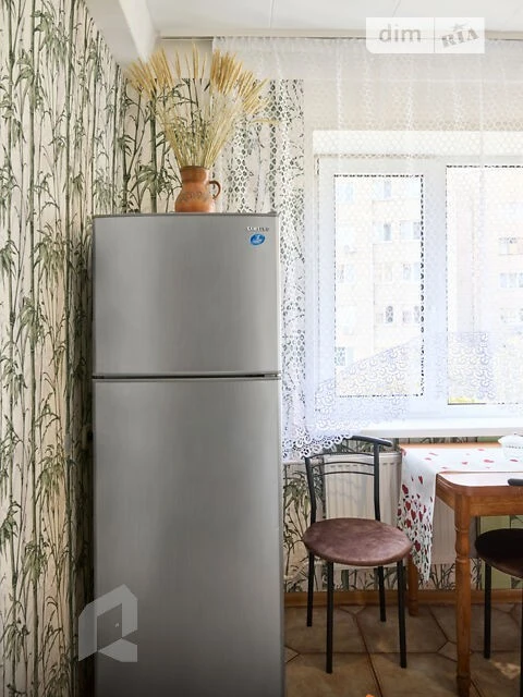 Продаж 2к квартири 42.6 кв. м на вул. Кирилівська 117 • ID 3