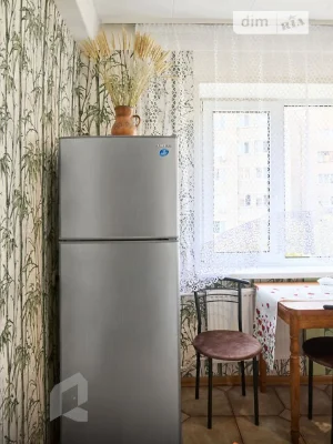 Продаж 2к квартири 42.6 кв. м на вул. Кирилівська 117 • ID 3