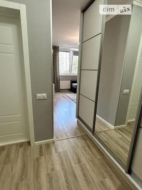 Продаж 1к квартири 39.8 кв. м на вул. Соломії Крушельницької