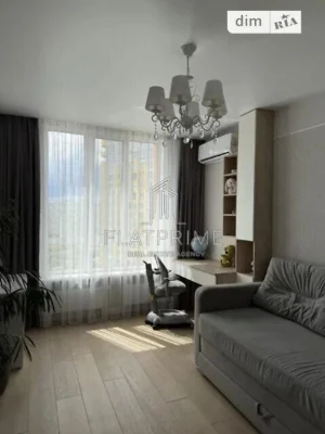 Продаж 3к квартири 84 кв. м на вул. Каховська 62А • ID 34802