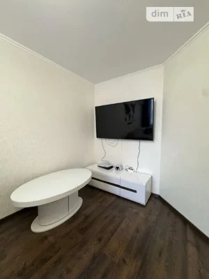 Продаж 3к квартири 90 кв. м на вул. Юлії Здановської 50/2 •