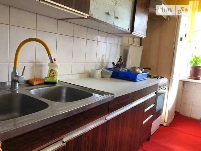 Продаж 3к квартири 72.7 кв. м на просп. Валерія Лобановськог