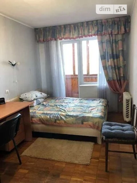 Продаж 3к квартири 72.7 кв. м на просп. Валерія Лобановськог