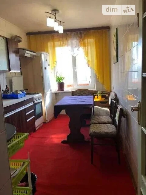 Продаж 3к квартири 72.7 кв. м на просп. Валерія Лобановськог