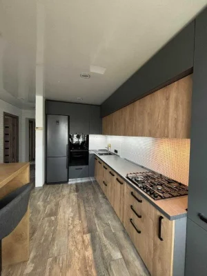 Продаж 3кімнатної квартири (перепланована в 2х+студія). Цент