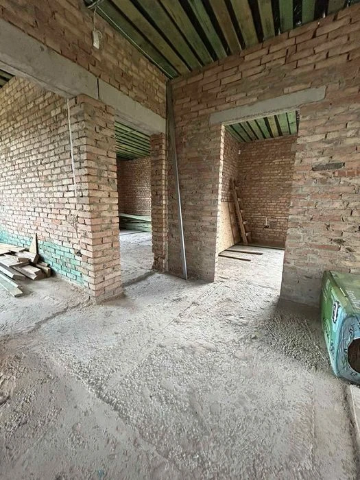Продаж 2 поверхового будинку