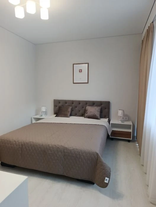 No commission! 3-room apartment building Vertical Left Bank New renovation