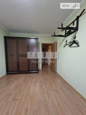Продаж 3к квартири 95 кв. м на просп. Петра Григоренка 16 •