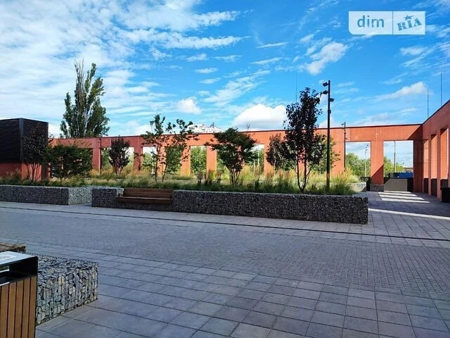 Продаж 2к квартири 65 кв. м на вул. Набережно-Рибальська дор