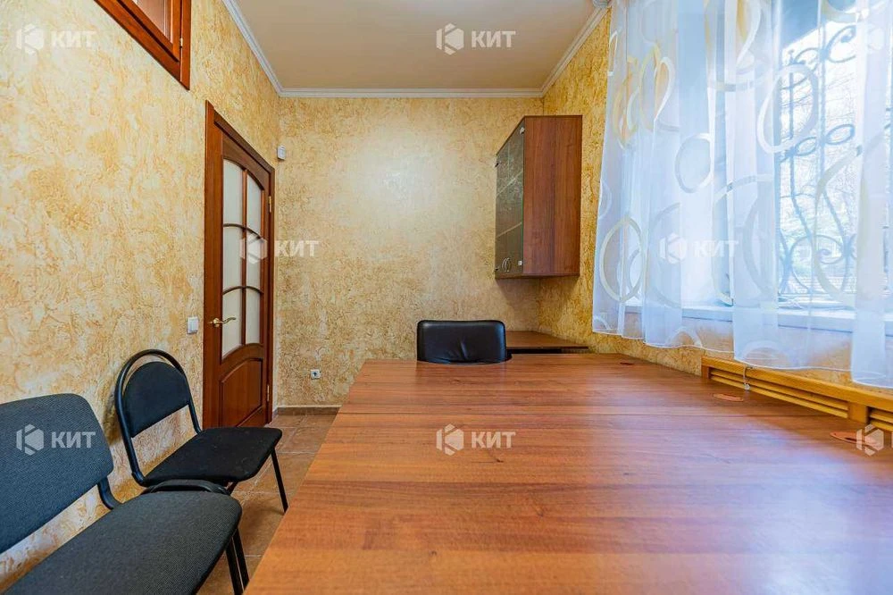 4 rooms, 72 sq. m., Center (Office, Sumskaya St. 73, Sumy Market) 133510