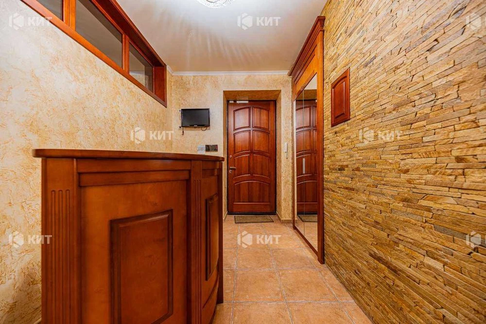 4 rooms, 72 sq. m., Center (Office, Sumskaya St. 73, Sumy Market) 133510