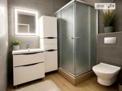 Продаж 1к квартири 39.2 кв. м на вул. Богдана Хмельницького